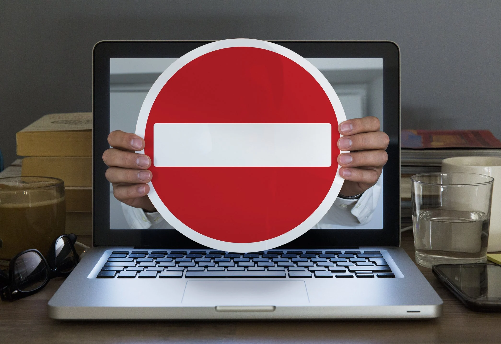 ReCAPTCHA и Google Analytics: как остаться в правовом поле и избежать штрафов и блокировок в 2025